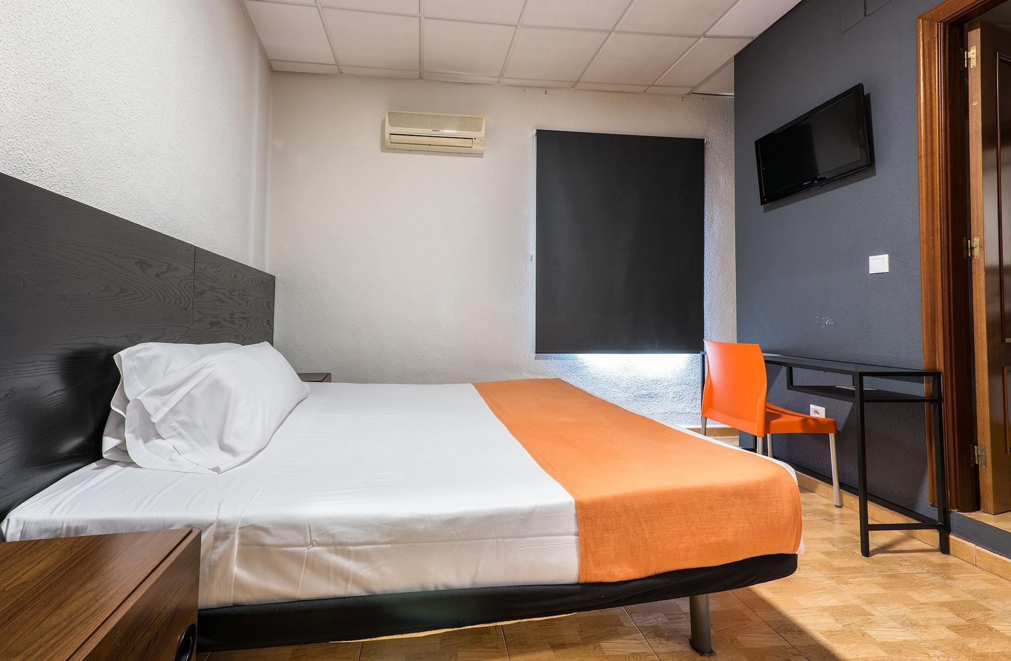 Kubik Hotel Caces المظهر الخارجي الصورة