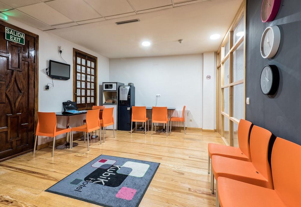 Kubik Hotel Caces المظهر الخارجي الصورة