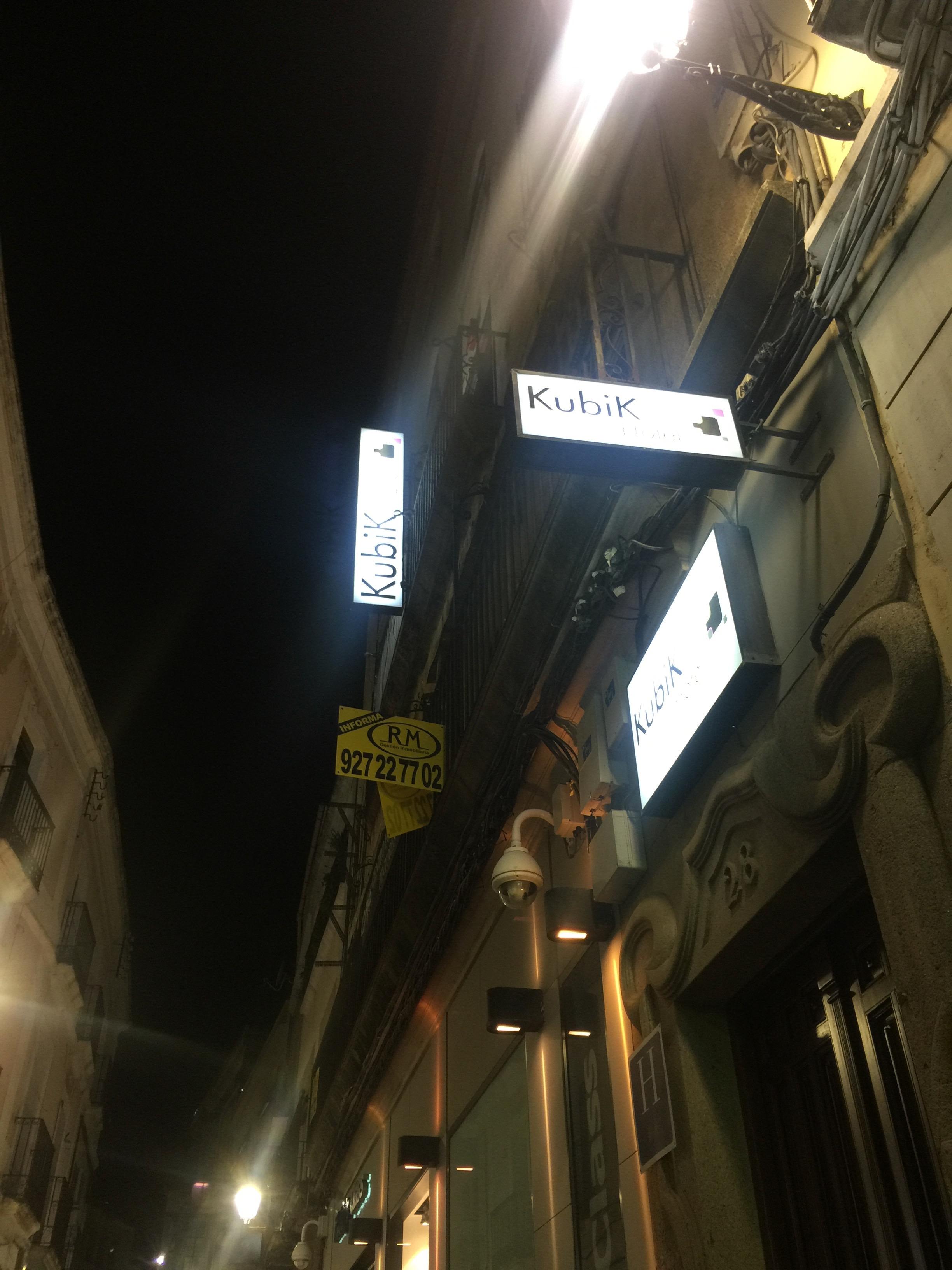 Kubik Hotel Caces المظهر الخارجي الصورة