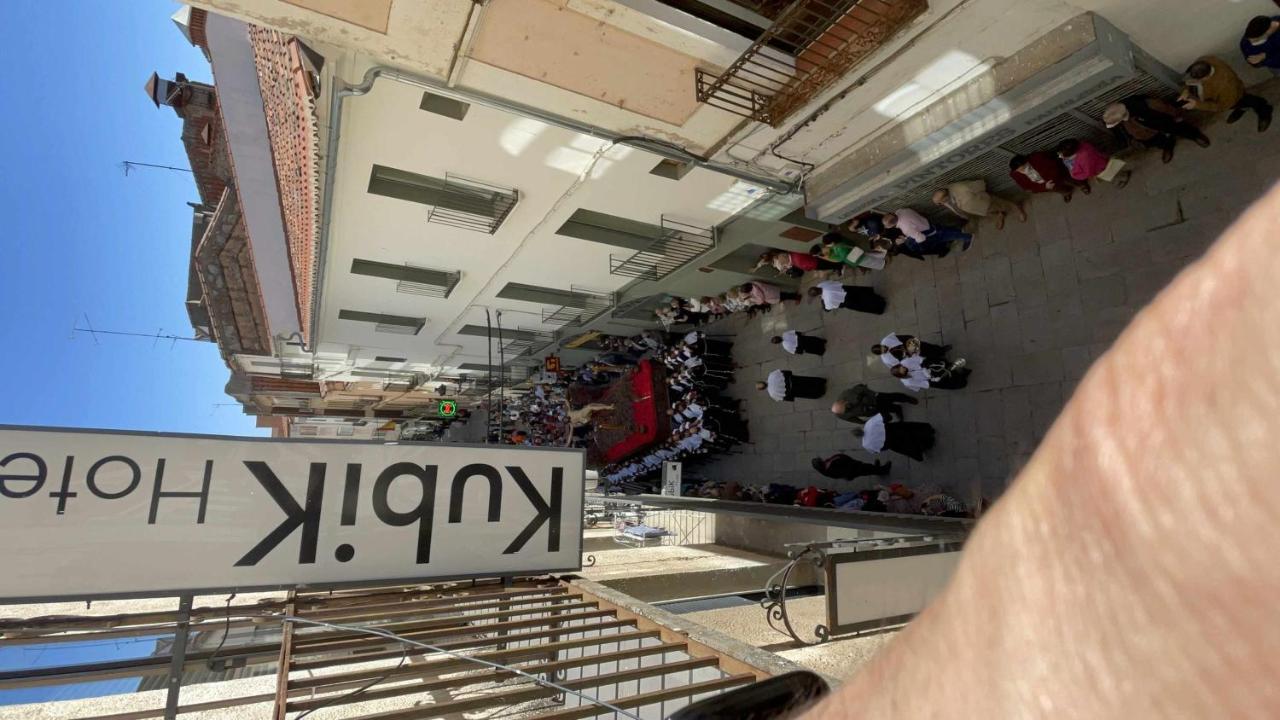 Kubik Hotel Caces المظهر الخارجي الصورة