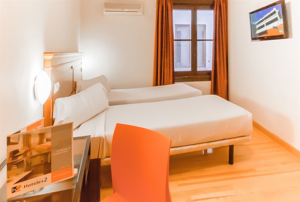Kubik Hotel Caces المظهر الخارجي الصورة